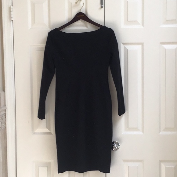 A black from fitting dress - Picture 2 of 2